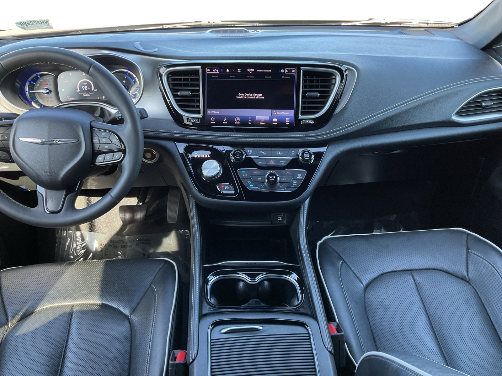 Chrysler Pacifica photo 10