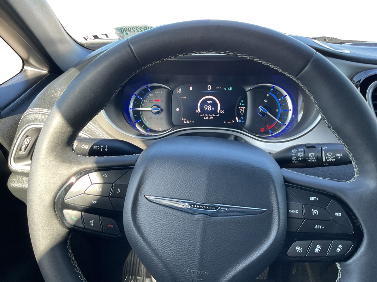 Chrysler Pacifica photo 12