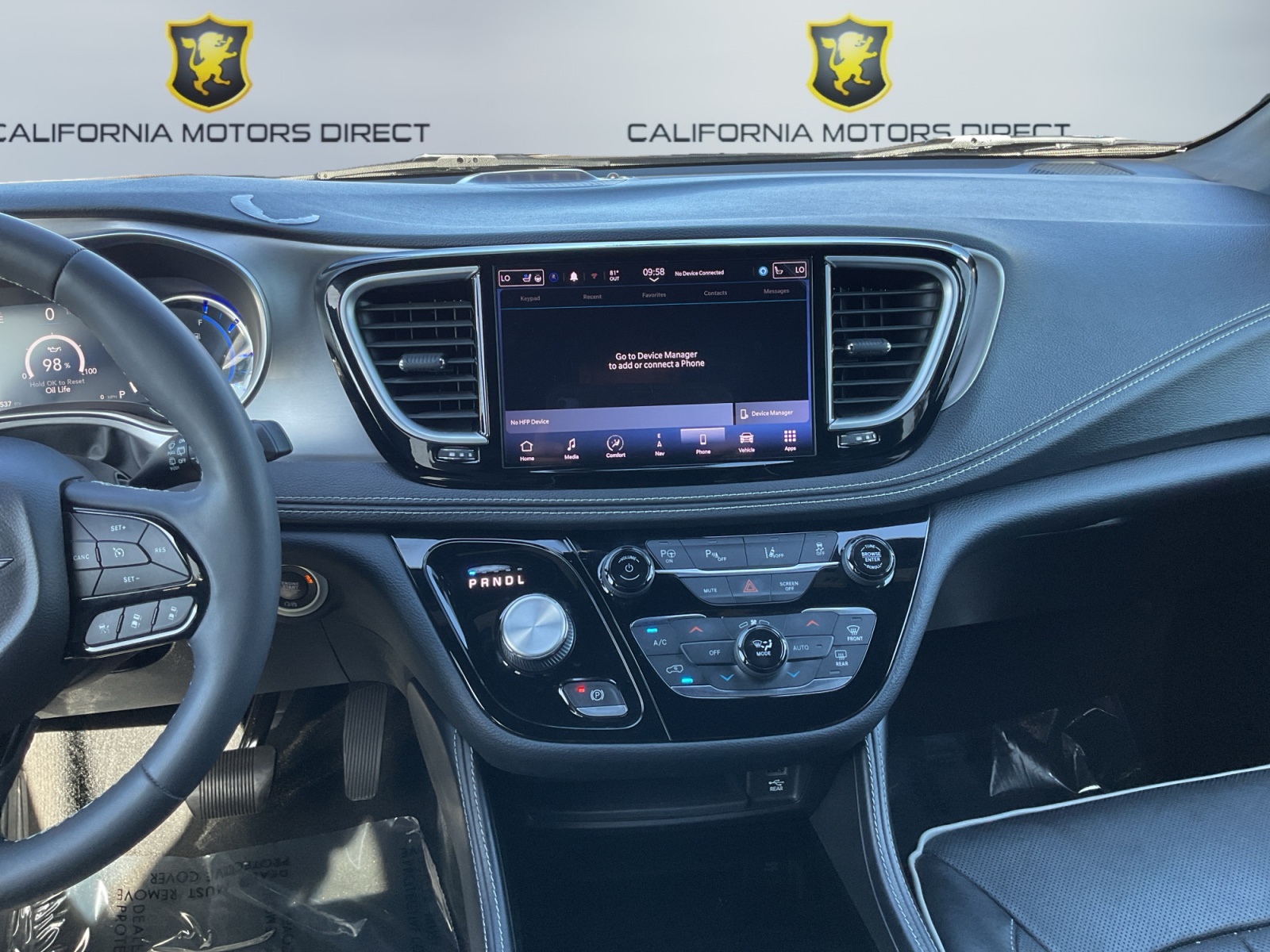 Chrysler Pacifica photo 13