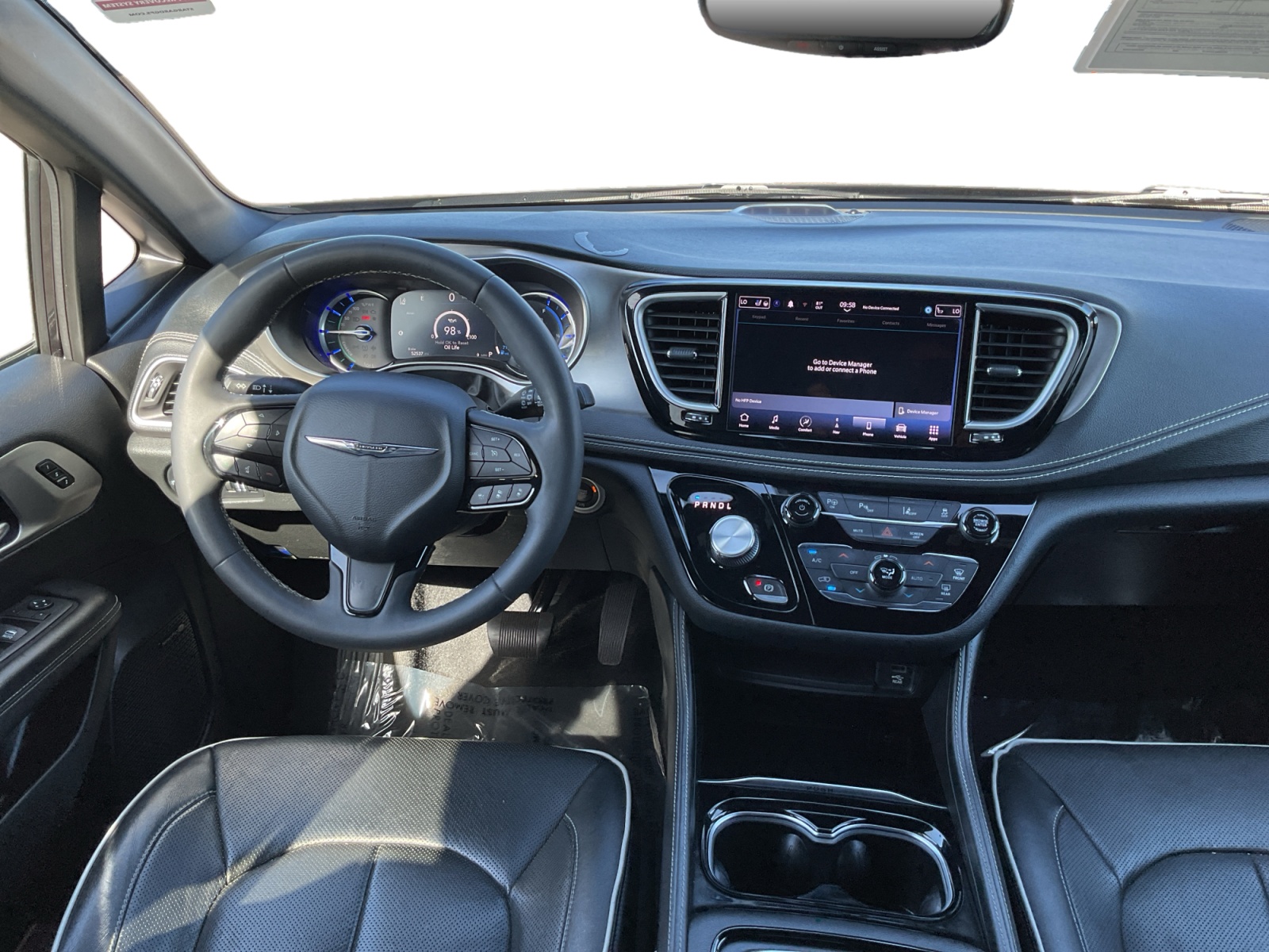 Chrysler Pacifica photo 14