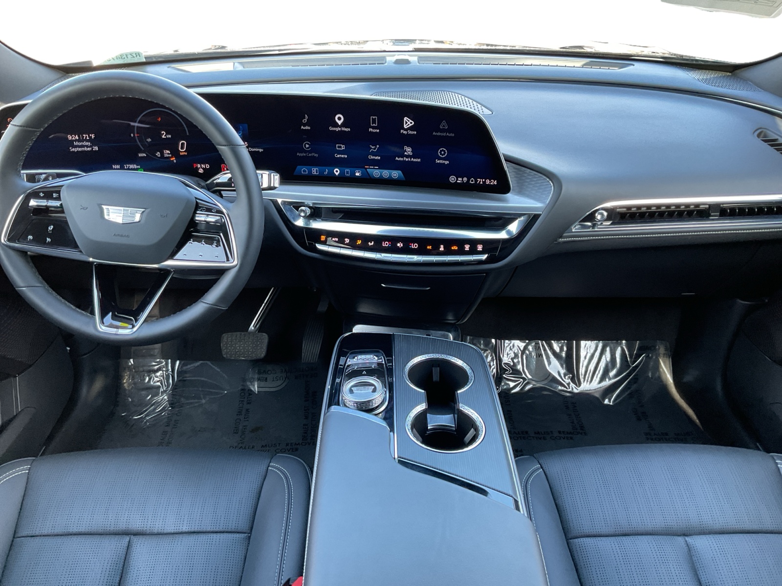 Cadillac Lyriq photo 10