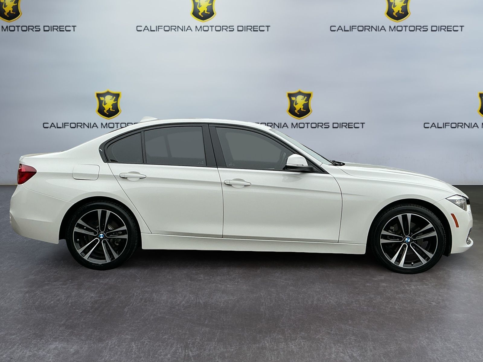 BMW 3 Series photo 4