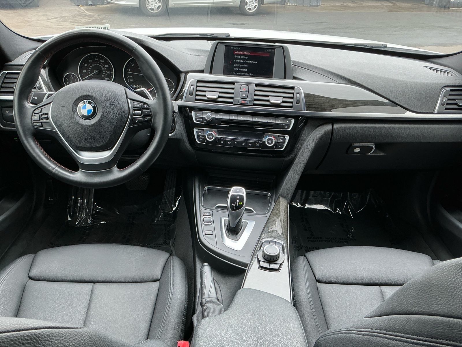 BMW 3 Series photo 16