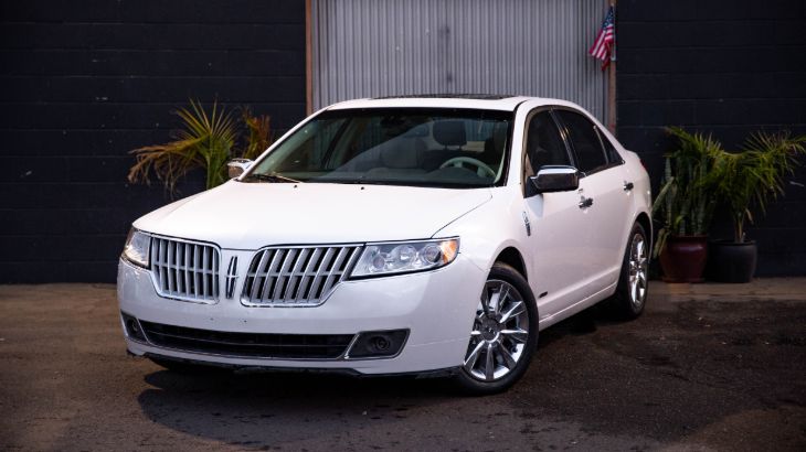 2011 Lincoln MKZ Base (Backup Camera, Sunroof )