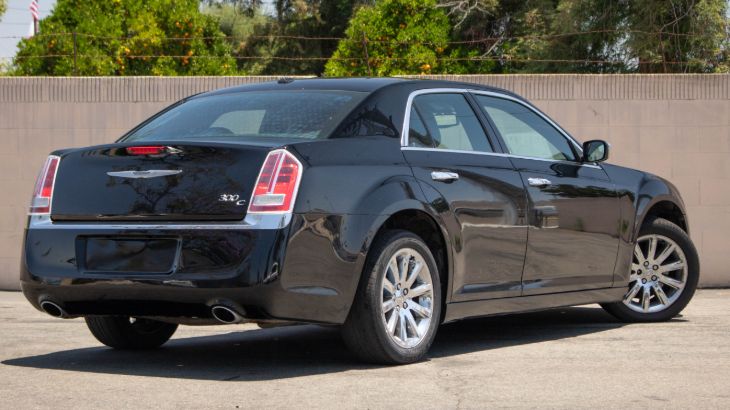 Sold 2013 Chrysler 300 300C (w/5.7L V8 HEMI/ Keyless Start) in