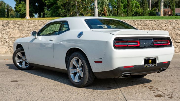 Sold 2018 Dodge Challenger SXT (w/ Quick Order Package 21 A SXT