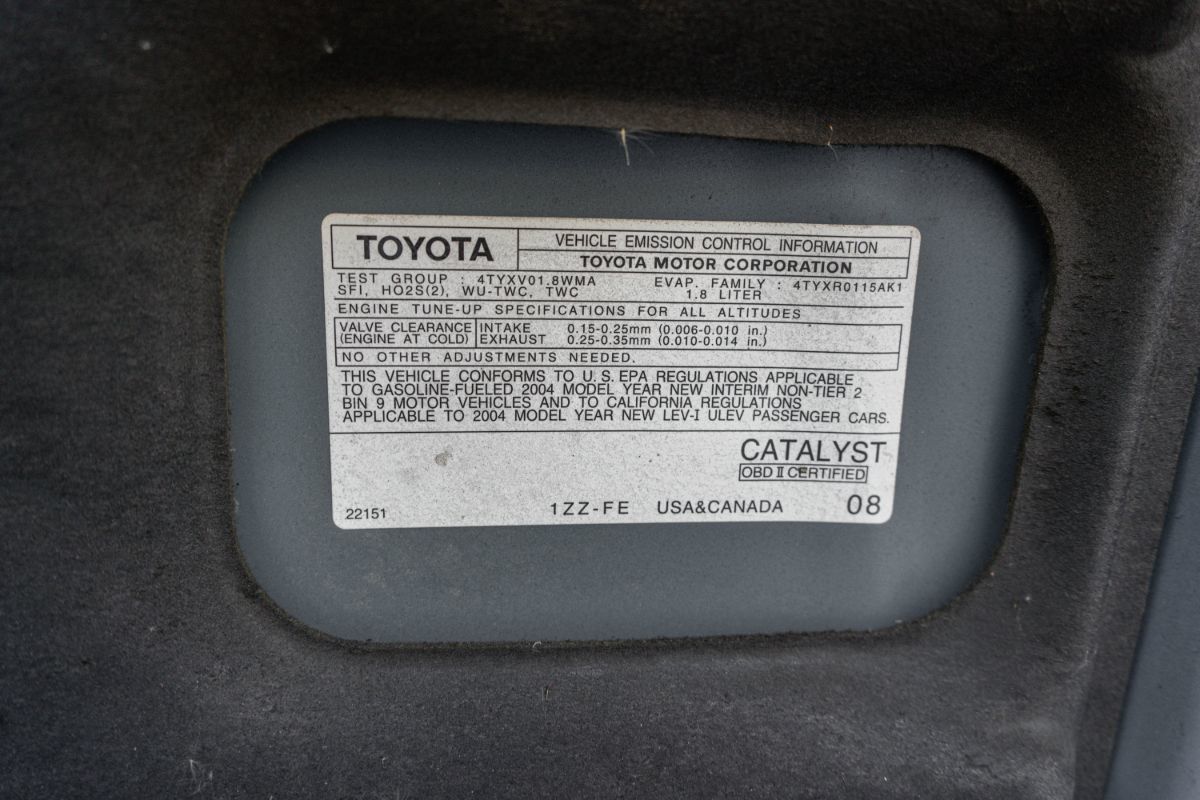 Sold 2004 Toyota Matrix Std (W/CD Player/Cloth Seats) in Santa Ana