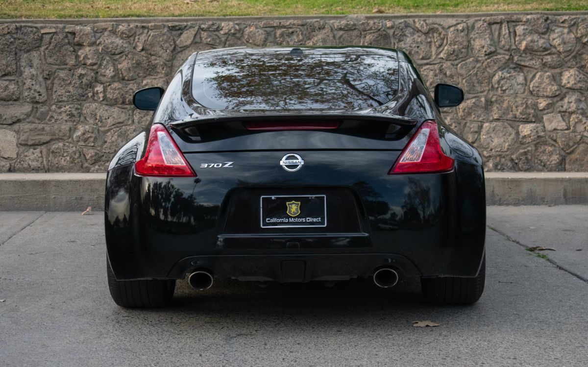 Sold 2009 Nissan 370Z Touring (w/Sport Package/Navigation) in