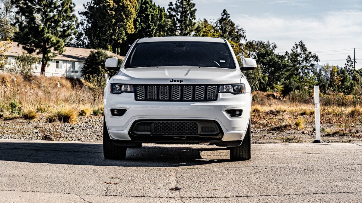 Sold 2018 Jeep Grand Cherokee Altitude in Santa Ana