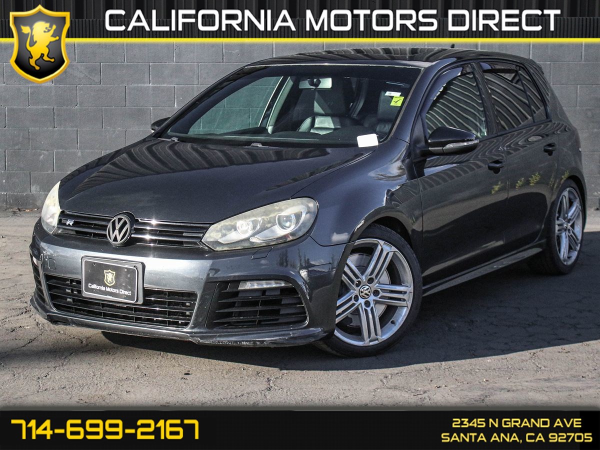 2013 Volkswagen Golf R w/Sunroof & Navi