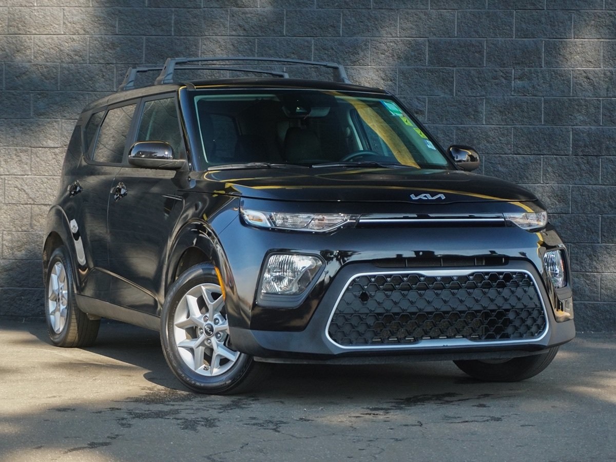 Sold 2022 Kia Soul LX in Montclair