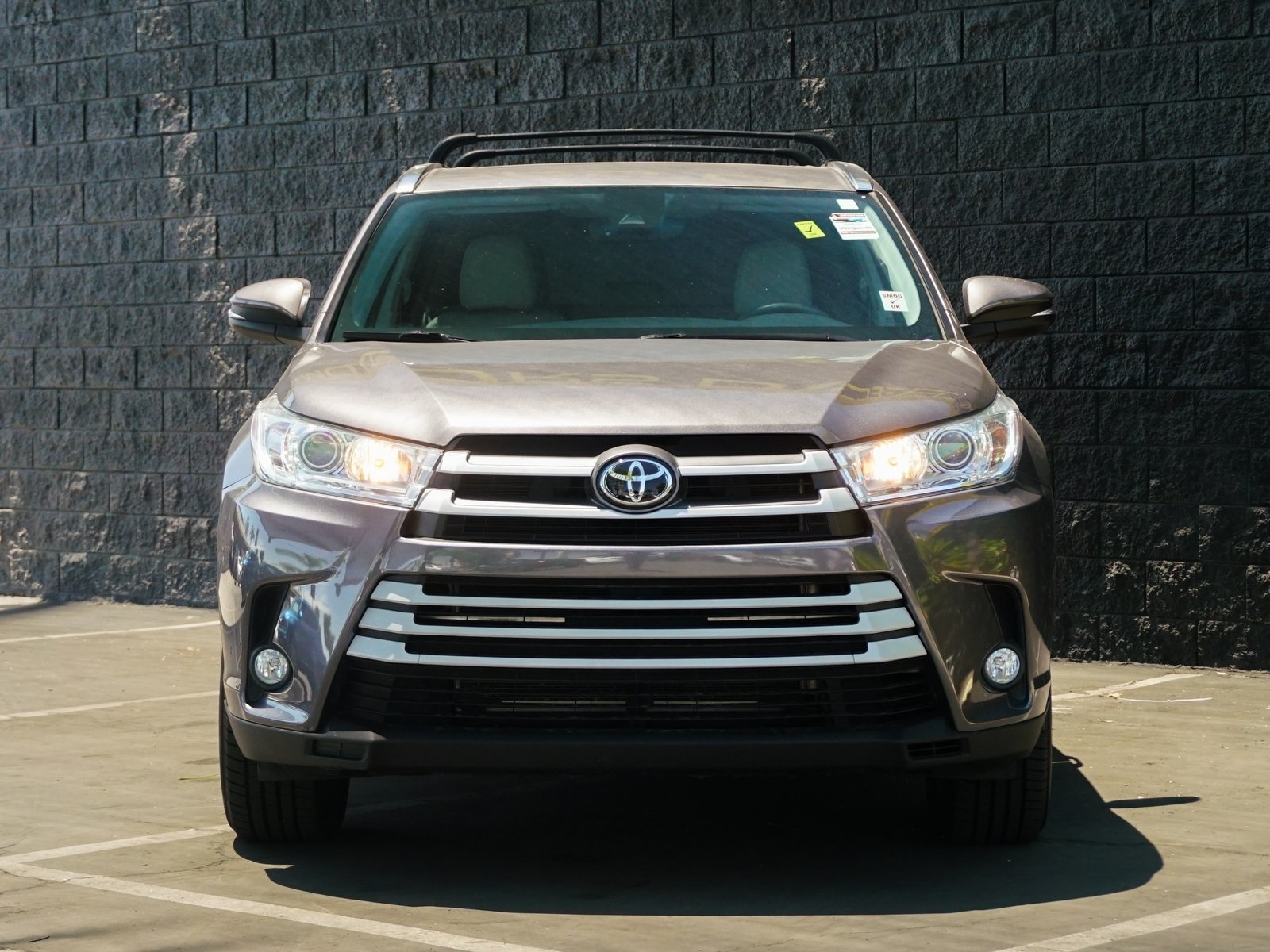 Sold 2019 Toyota Highlander XLE in Montclair