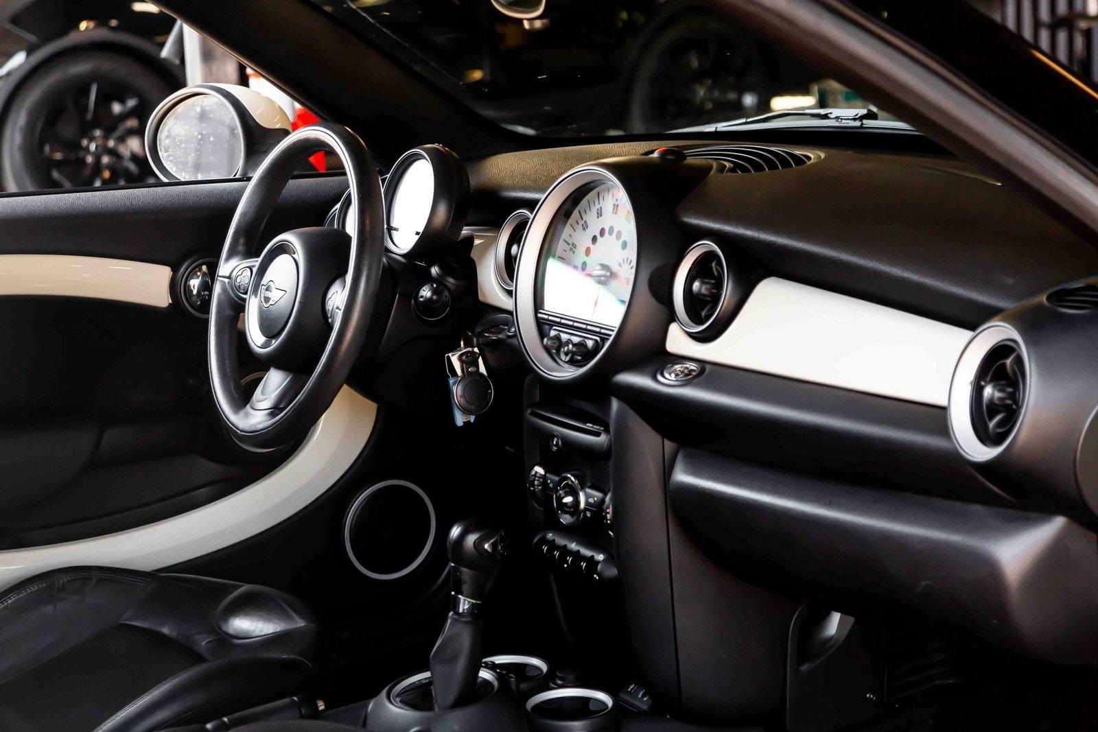 Sold 2013 MINI Cooper Roadster Base in Montclair
