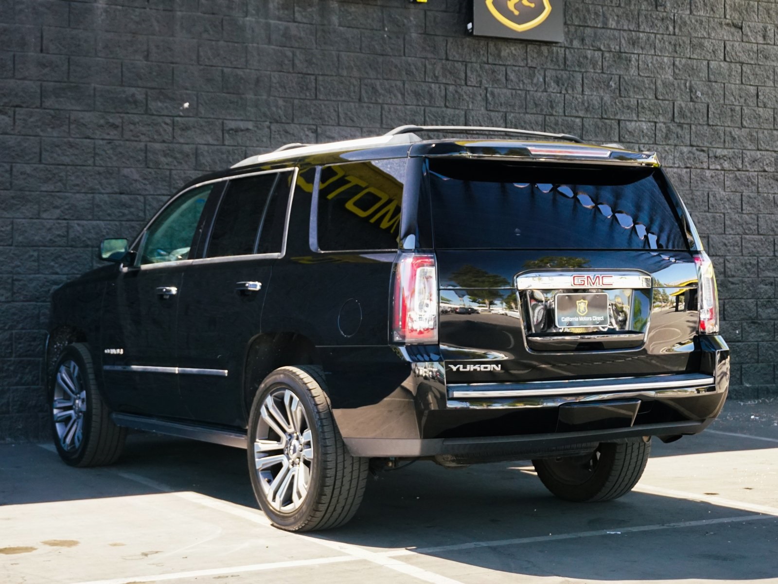 Sold 2019 GMC Yukon Denali in Montclair