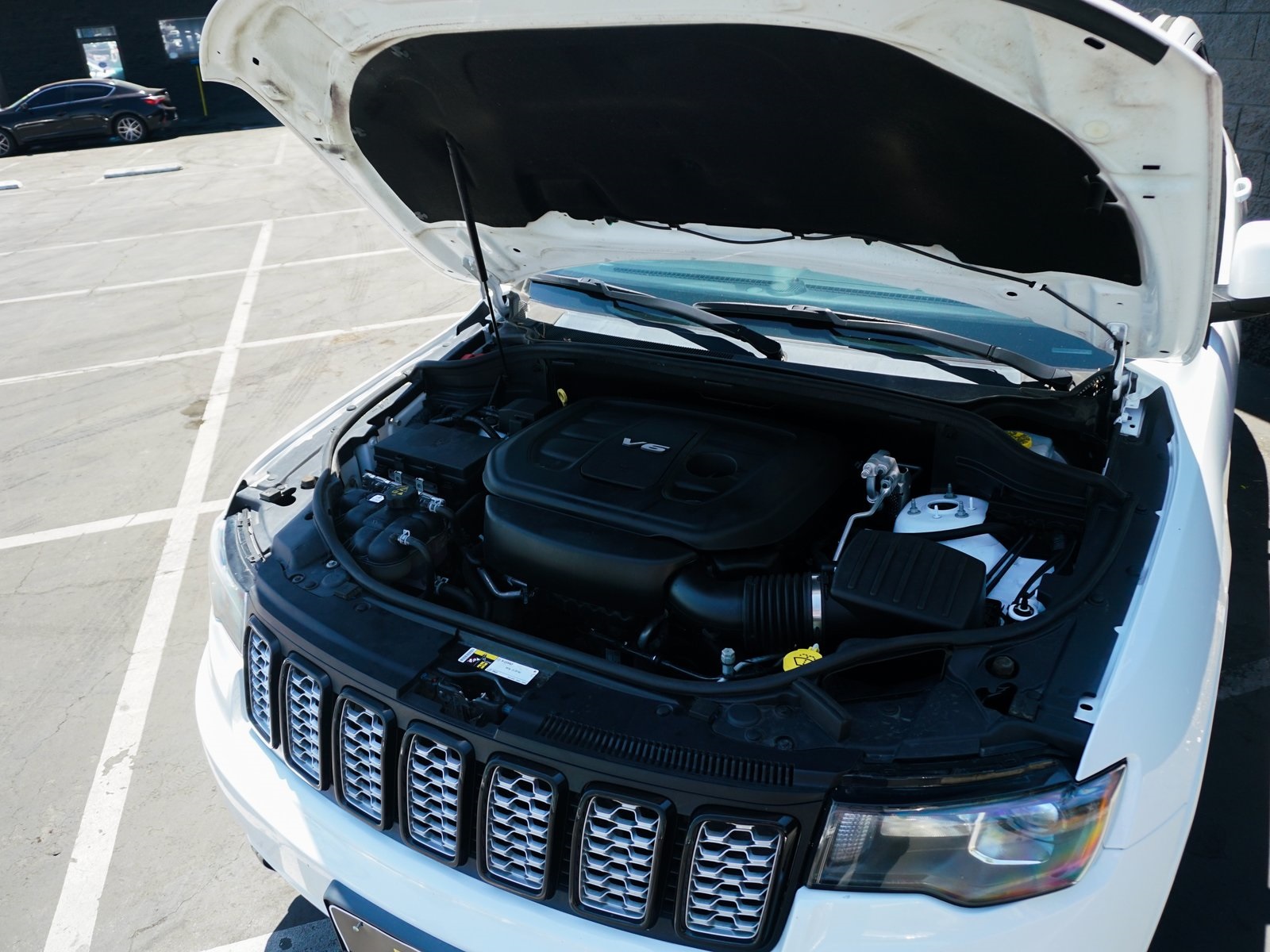Sold 2018 Jeep Grand Cherokee Altitude in Montclair