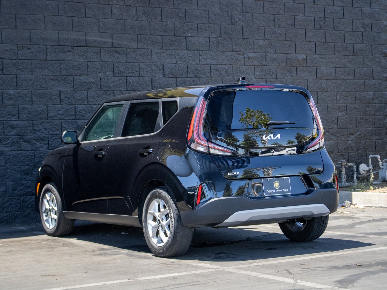 Sold 2023 Kia Soul LX in Montclair