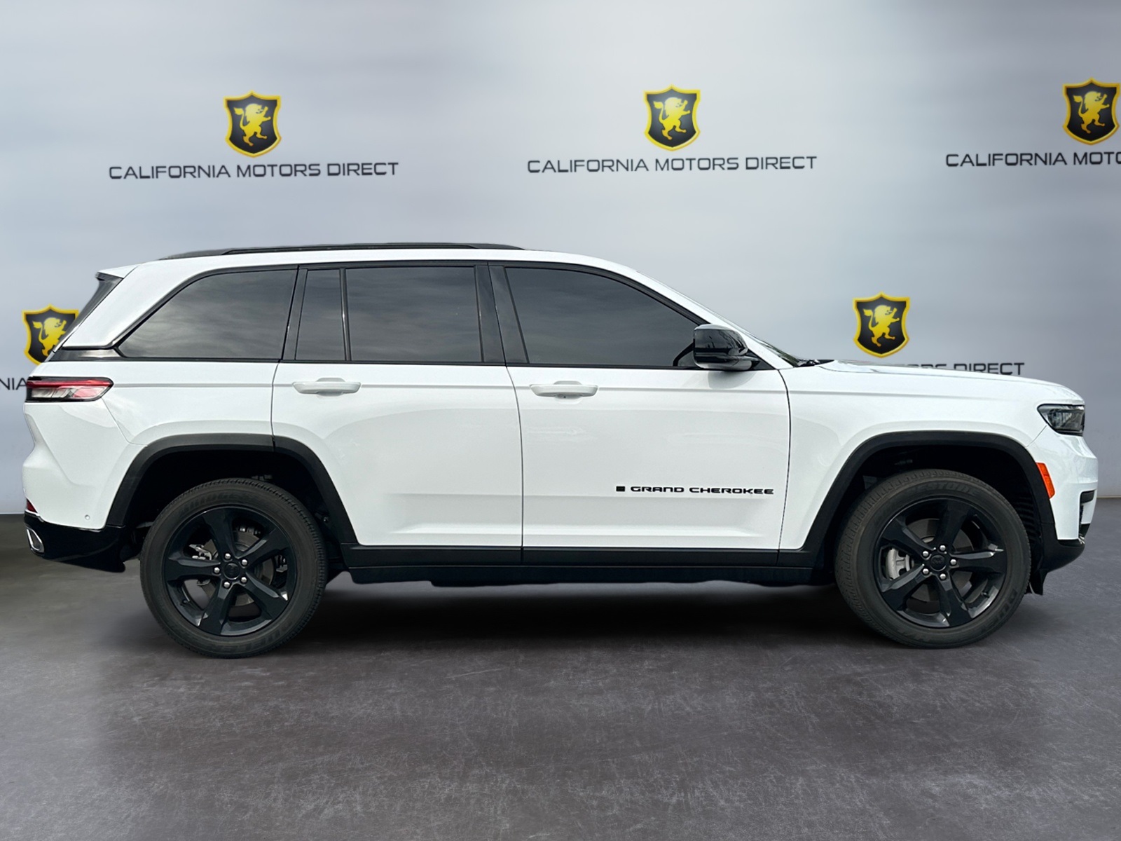 2023 Jeep Grand Cherokee Altitude photo 6