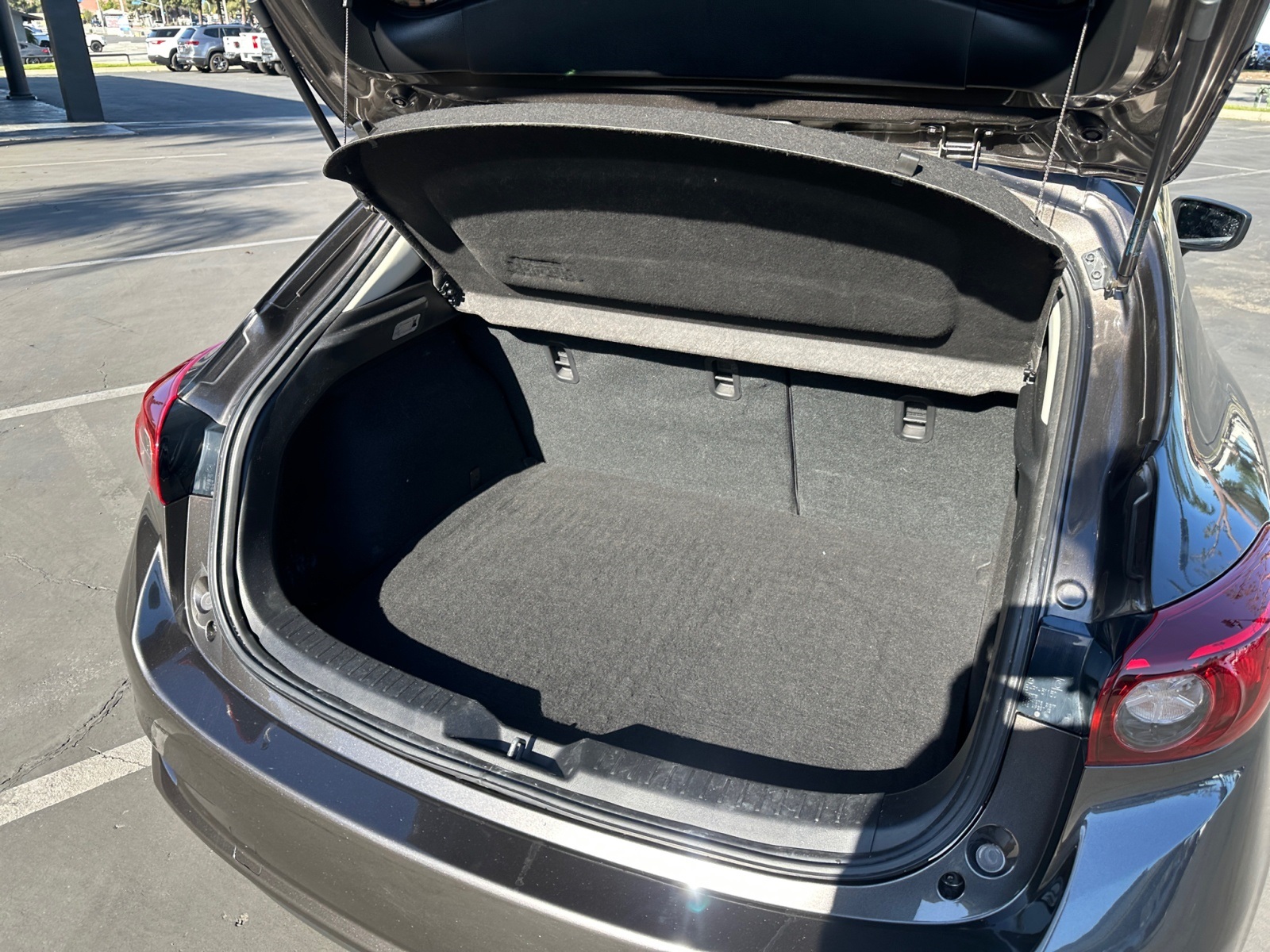mythas_accessory_様確認用頁 Sold 2017 Mazda Mazda3 5-Door Sport in Montclair