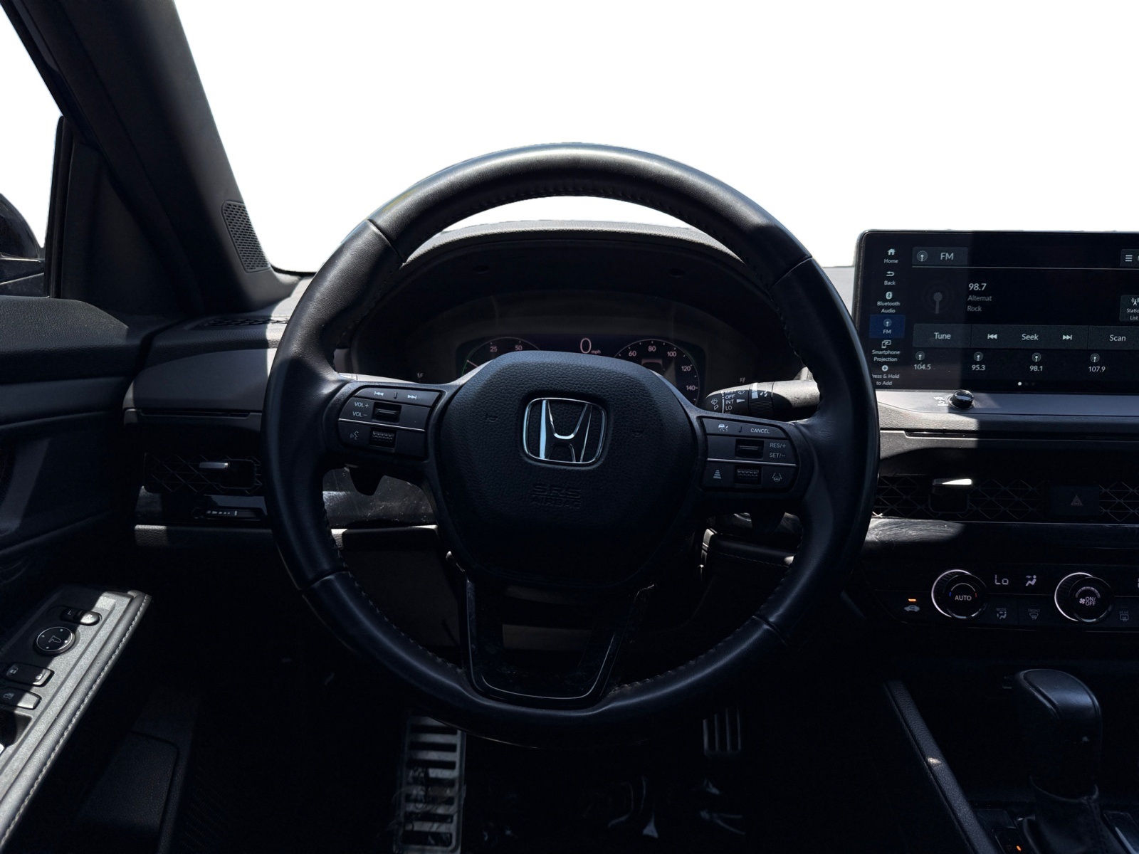 2023 Honda Accord Hybrid Sport photo 12
