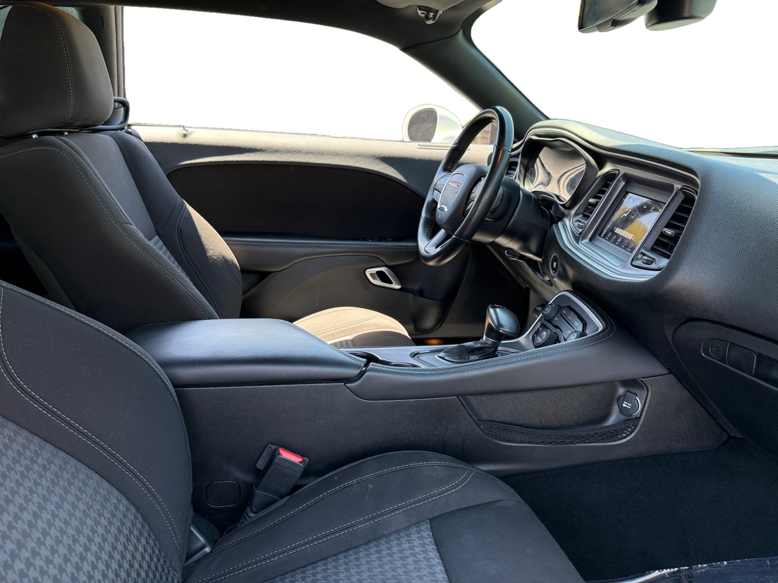 2020 Dodge Challenger SXT photo 16