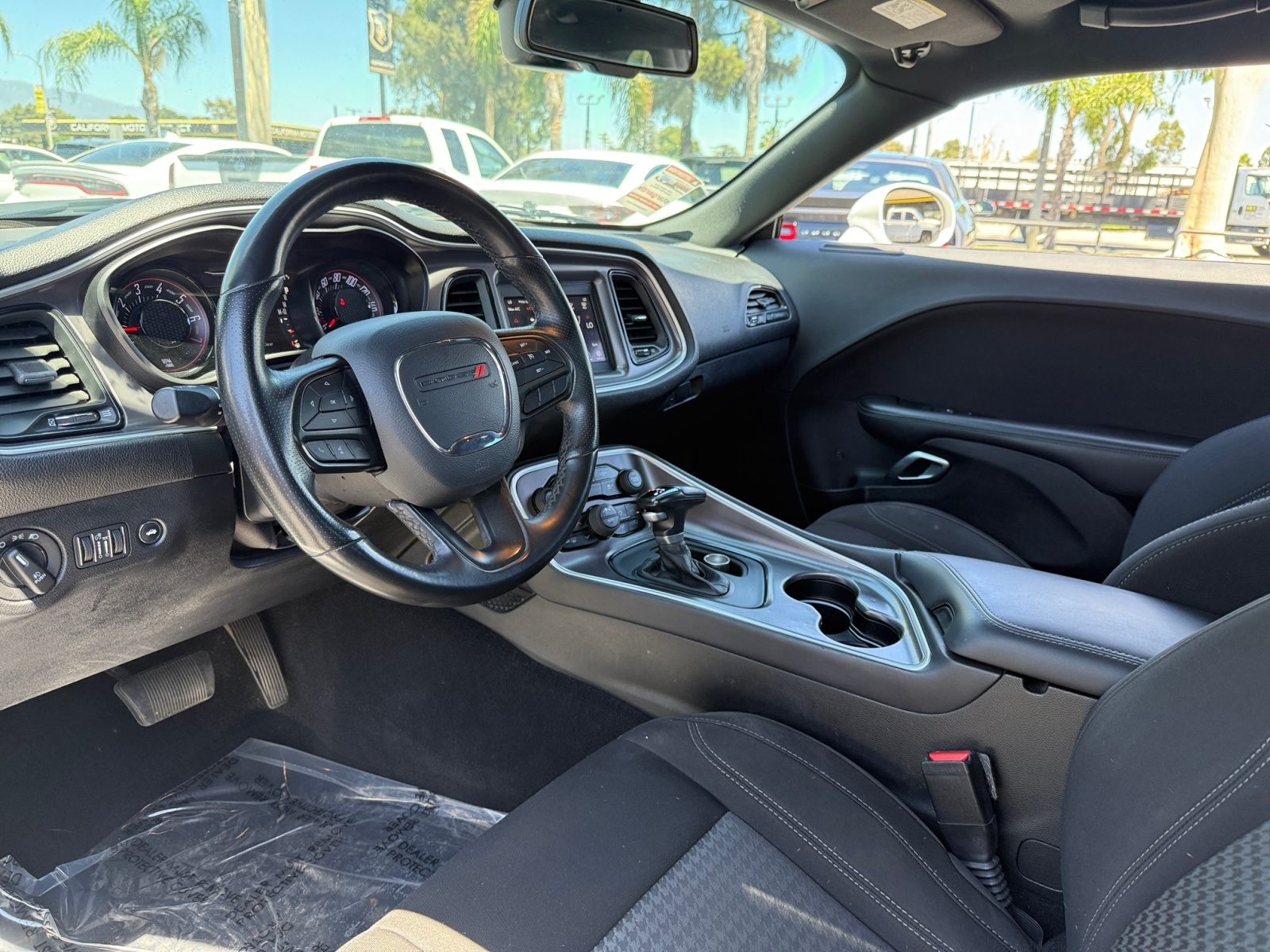 2020 Dodge Challenger SXT photo 17