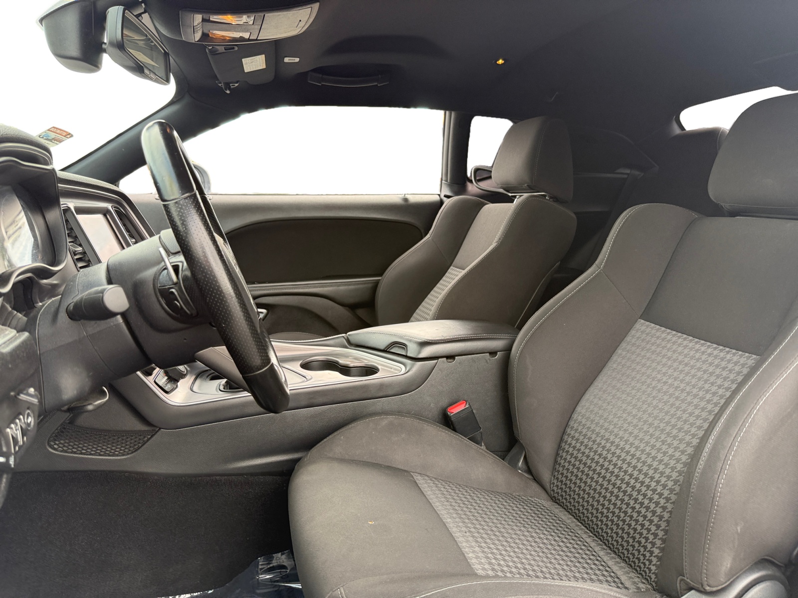 2021 Dodge Challenger R/T photo 9