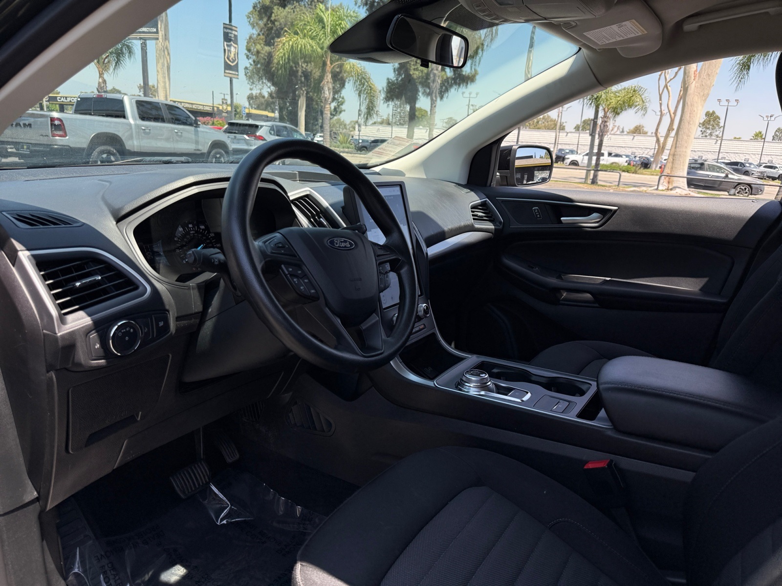 2022 Ford Edge SE photo 16