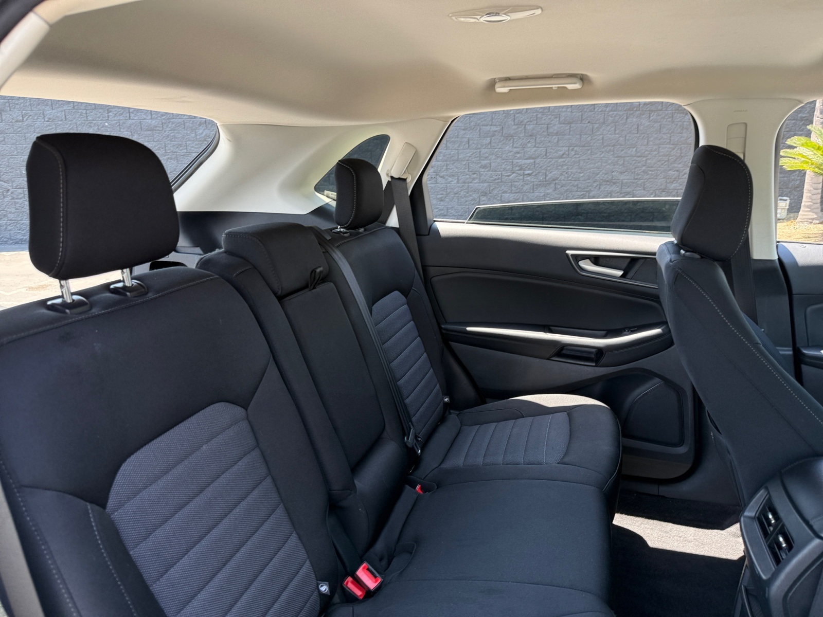 2022 Ford Edge SE photo 19