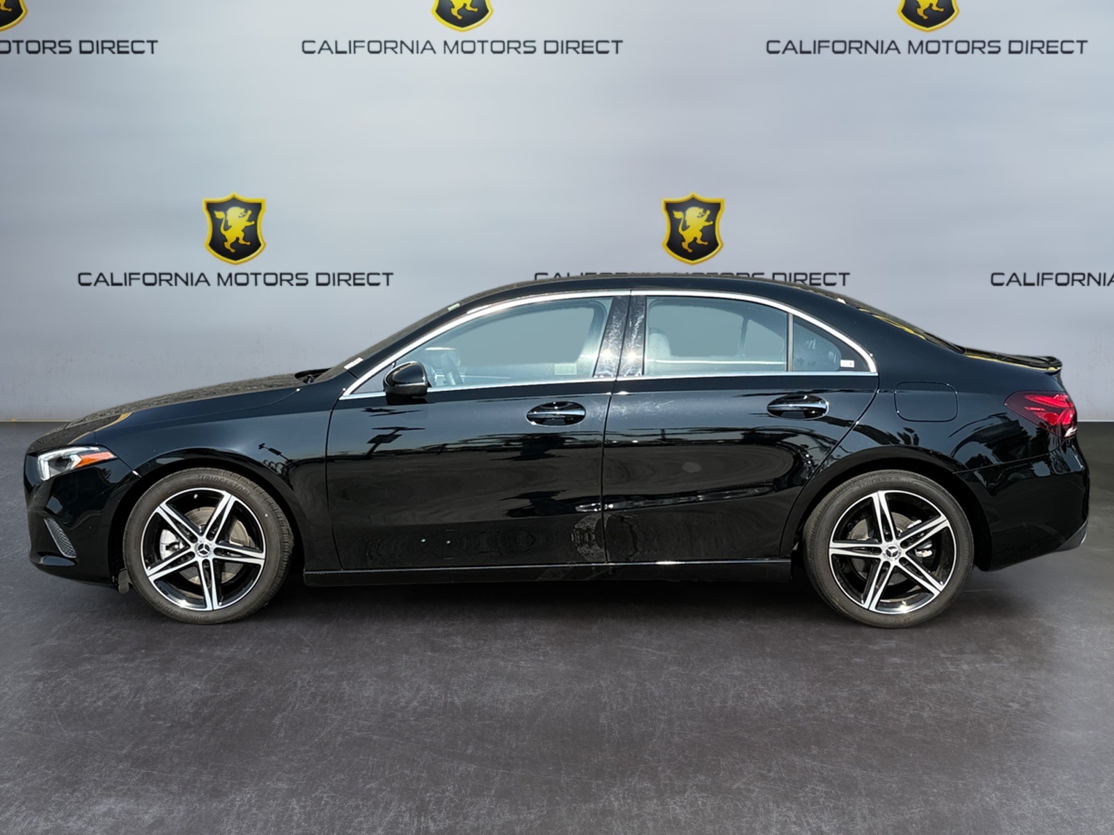 2022 Mercedes Benz A 220 photo 3