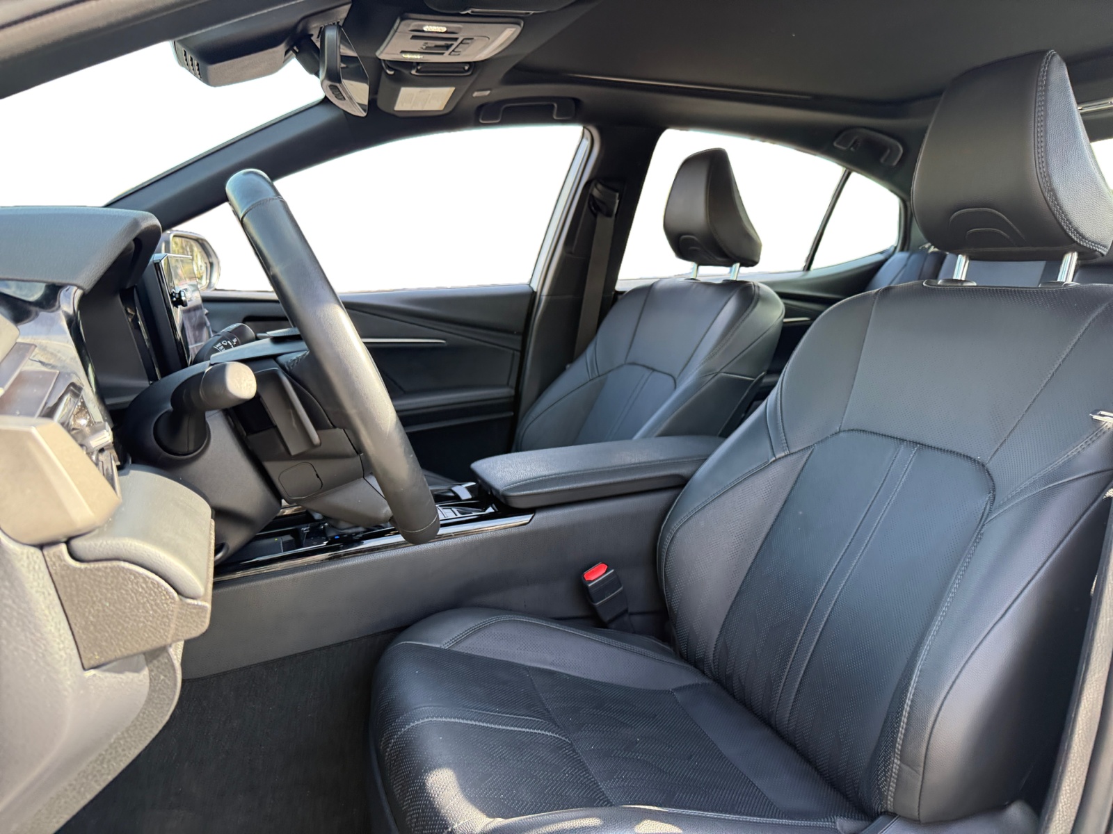 2025 Toyota Camry XSE photo 8