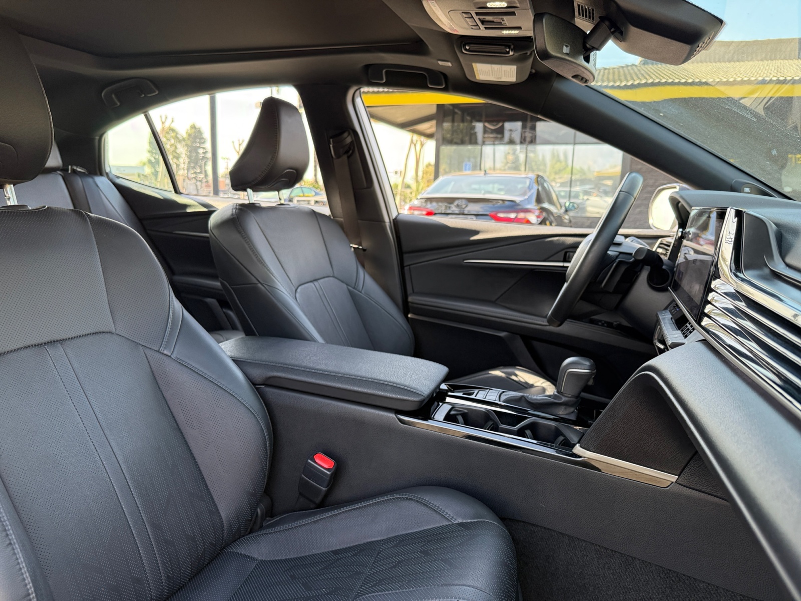 2025 Toyota Camry XSE photo 18