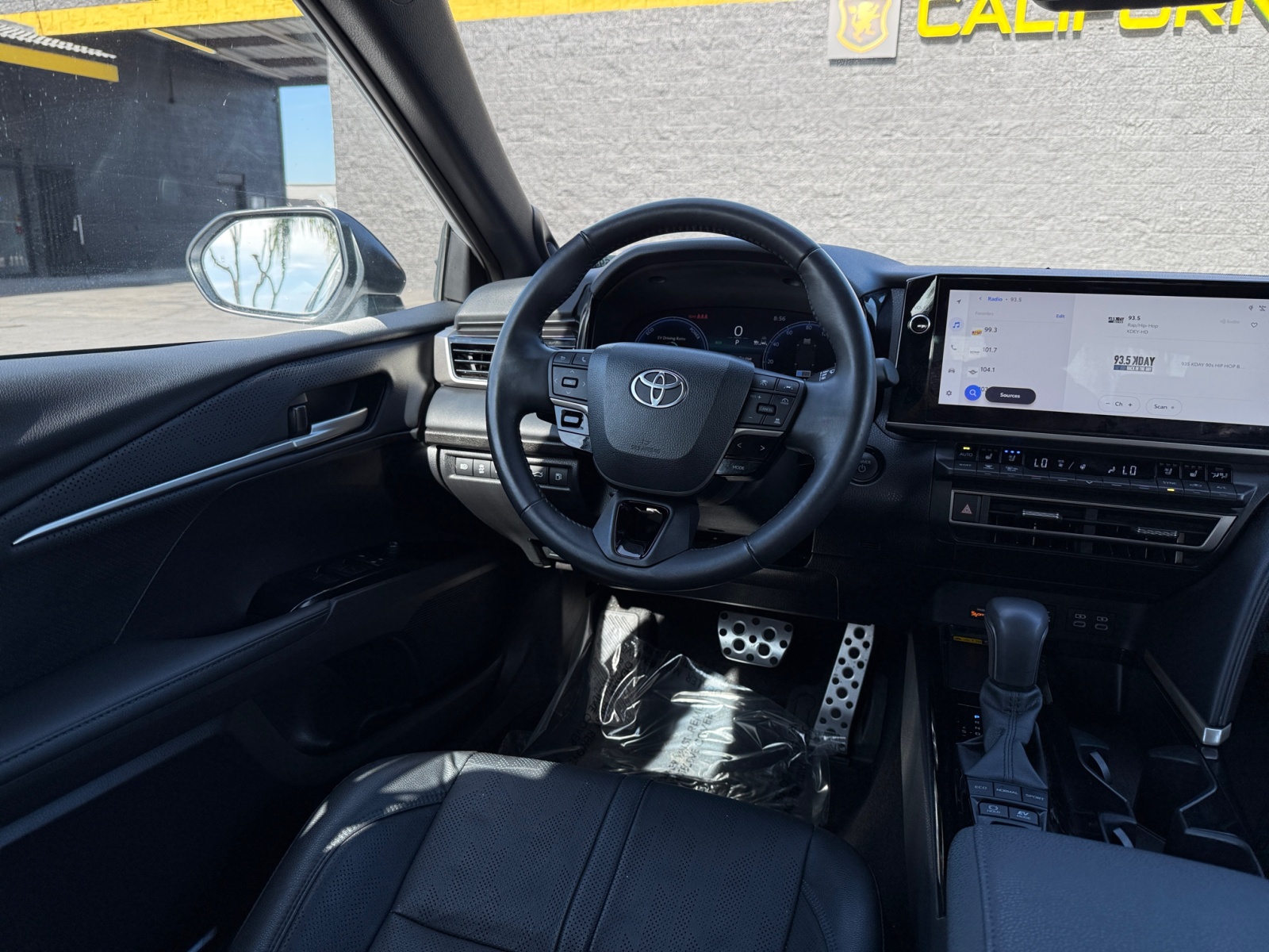 2025 Toyota Camry XSE photo 19