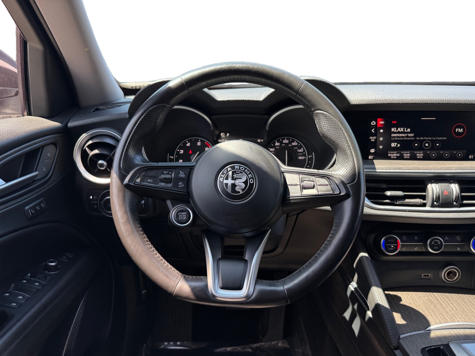 2020 Alfa Romeo Stelvio Ti photo 13