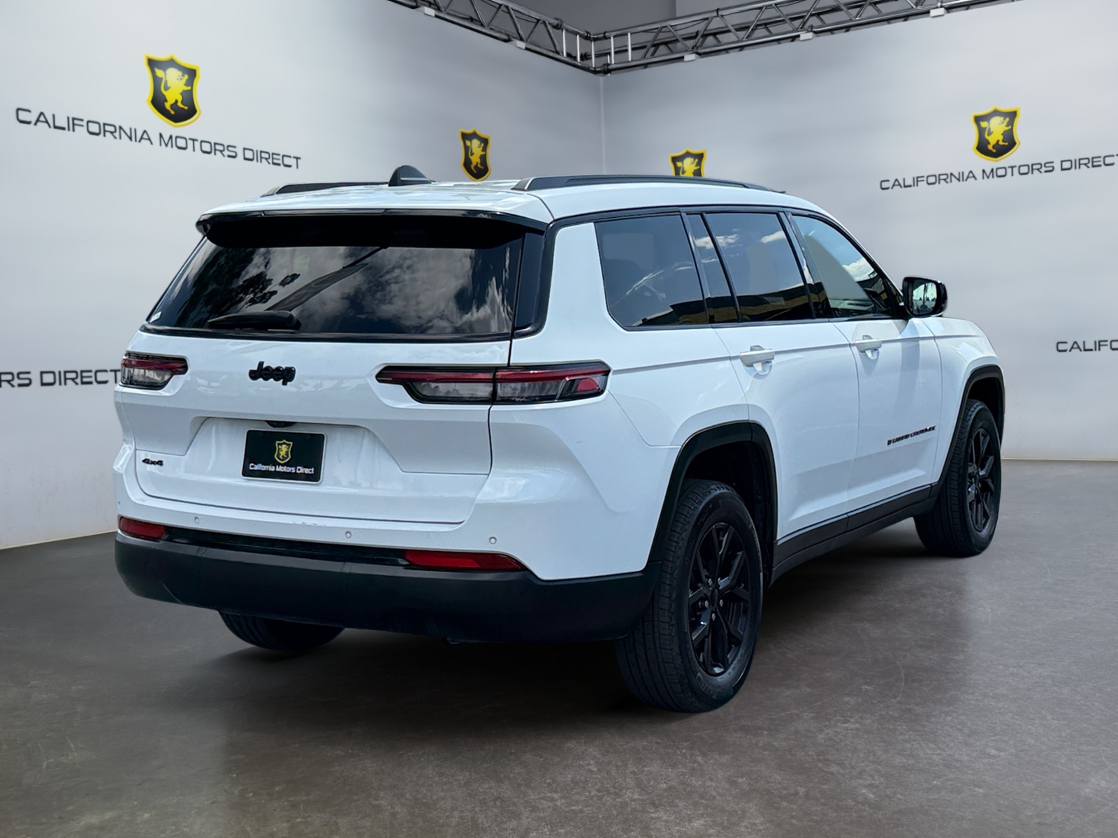 Sold 2024 Jeep Grand Cherokee L Altitude in Montclair