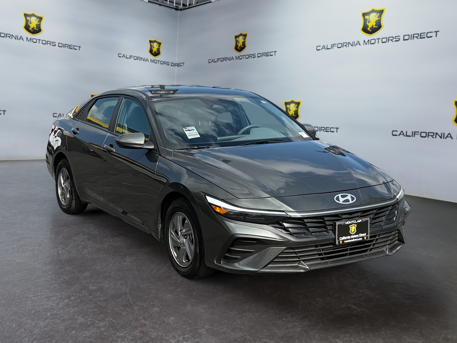 2025 Hyundai Elantra SE photo 8