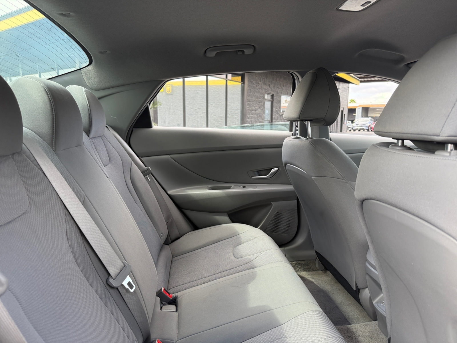2025 Hyundai Elantra SE photo 18