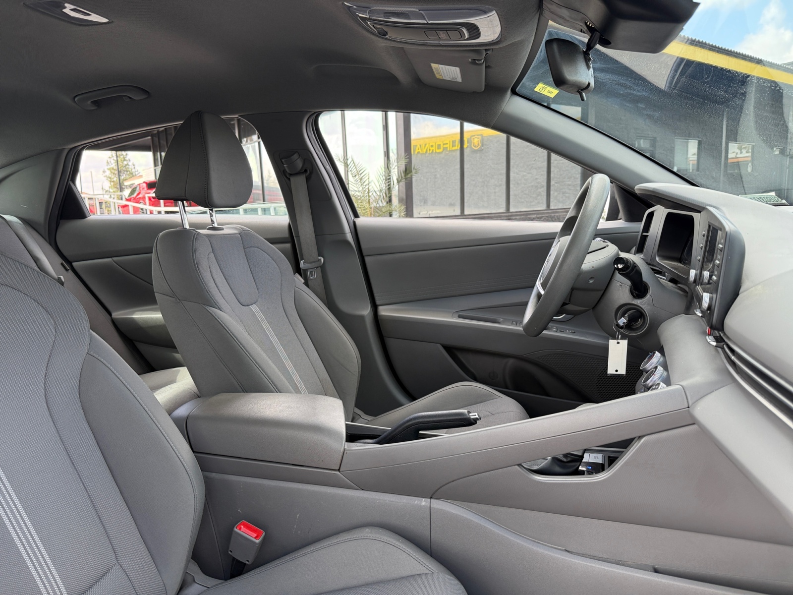 2025 Hyundai Elantra SE photo 20