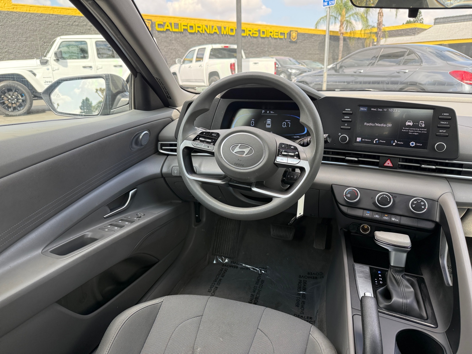 2025 Hyundai Elantra SE photo 23