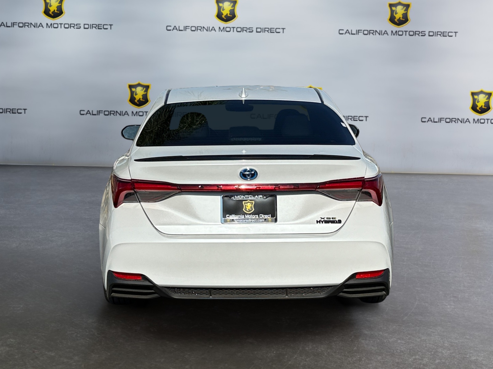 2020 Toyota Avalon Hybrid XSE photo 4