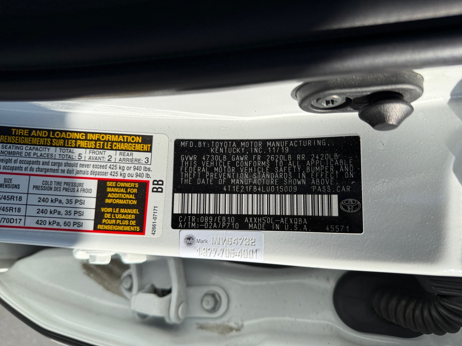 2020 Toyota Avalon Hybrid XSE photo 25