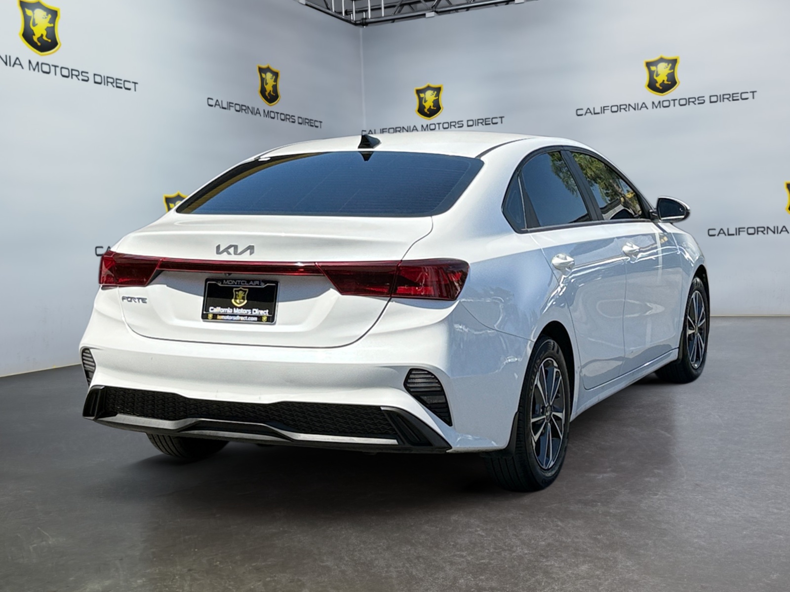2024 Kia Forte LXS photo 5