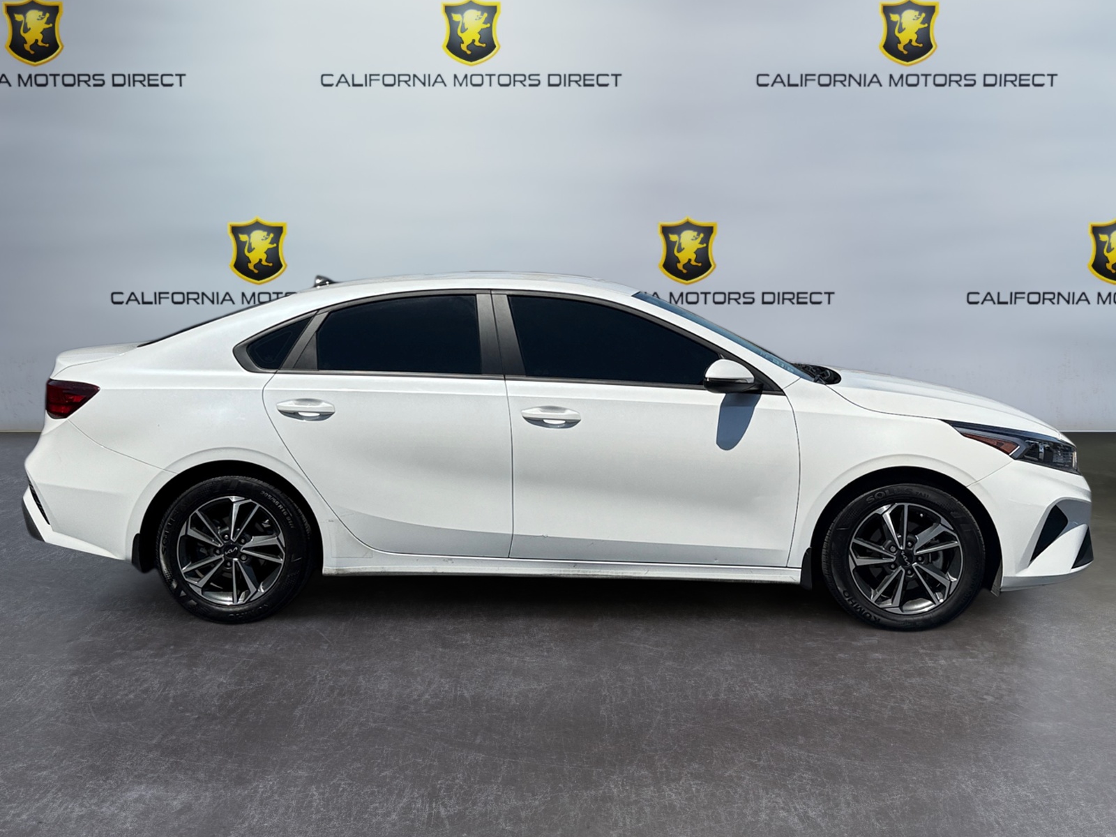 2024 Kia Forte LXS photo 6