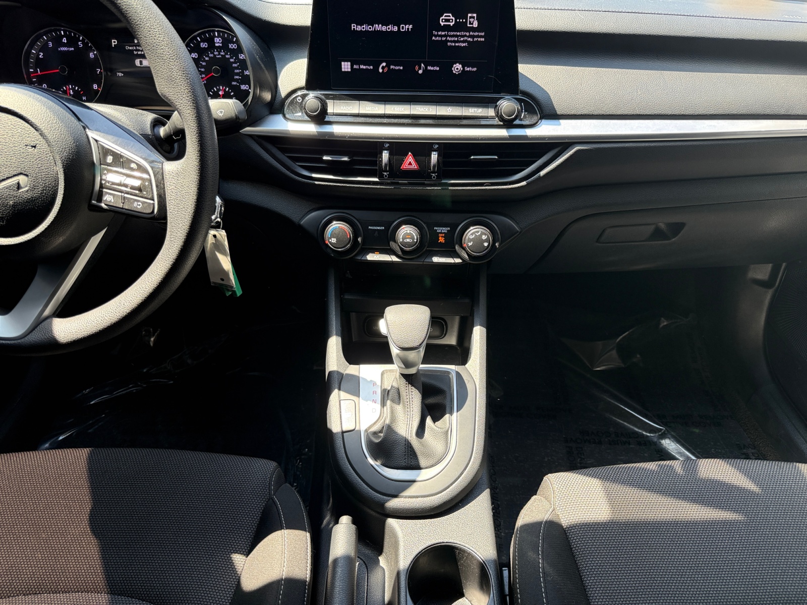 2024 Kia Forte LXS photo 11