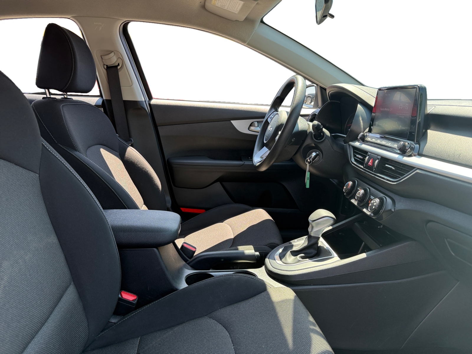 2024 Kia Forte LXS photo 14