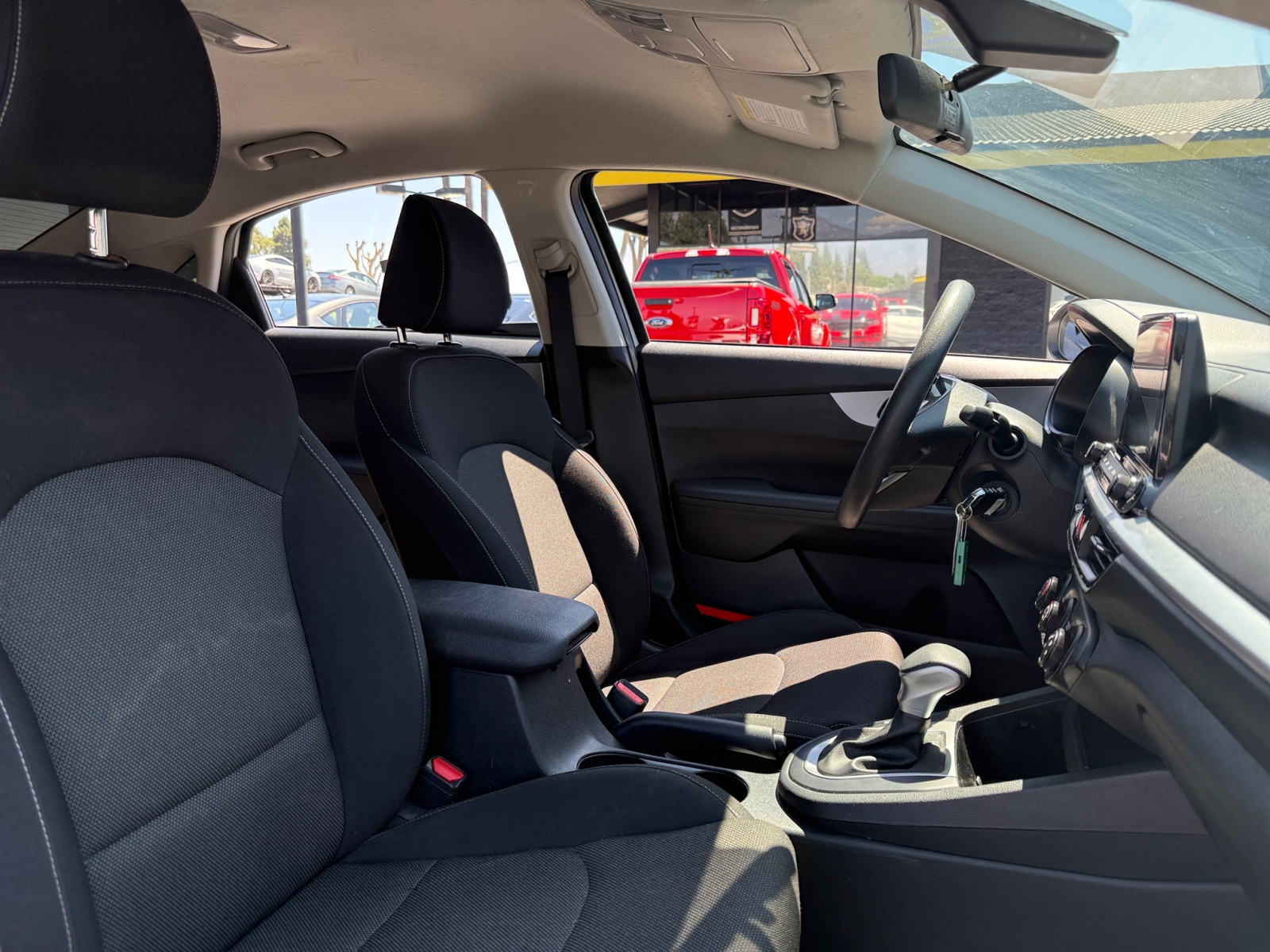 2024 Kia Forte LXS photo 19