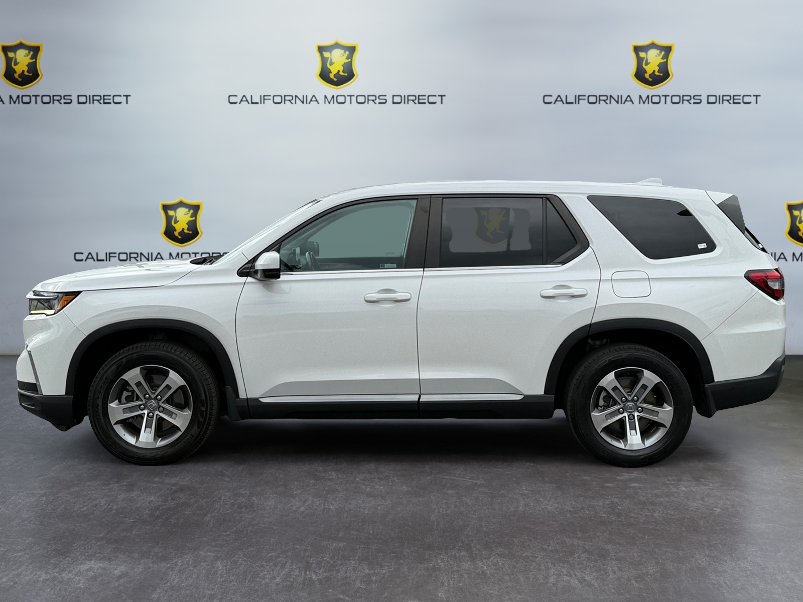 Sold 2023 Honda Pilot EX-L 8 Passenger in Montclair