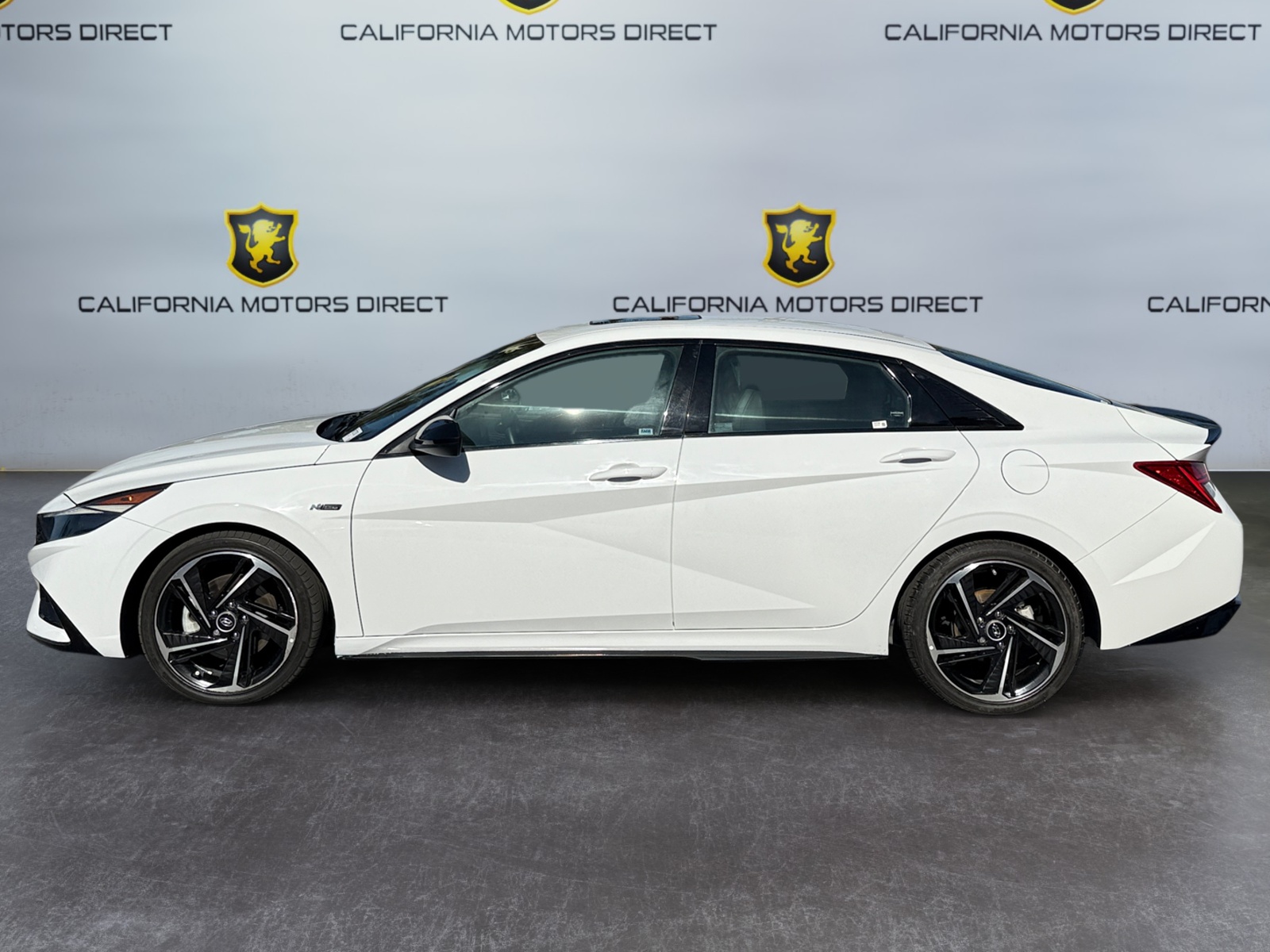 2023 Hyundai Elantra N Line photo 3