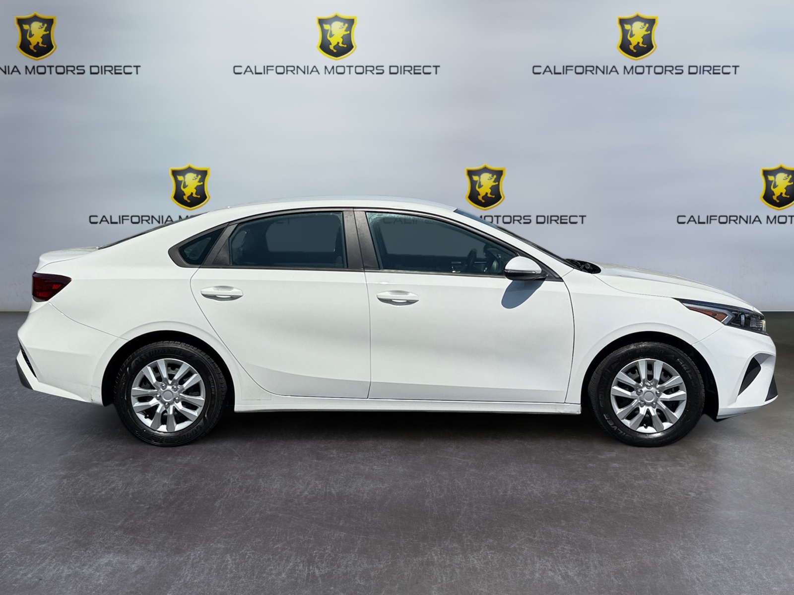 2023 Kia Forte LX photo 6