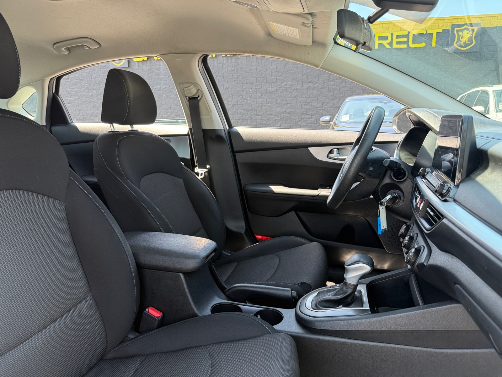 2023 Kia Forte LX photo 19