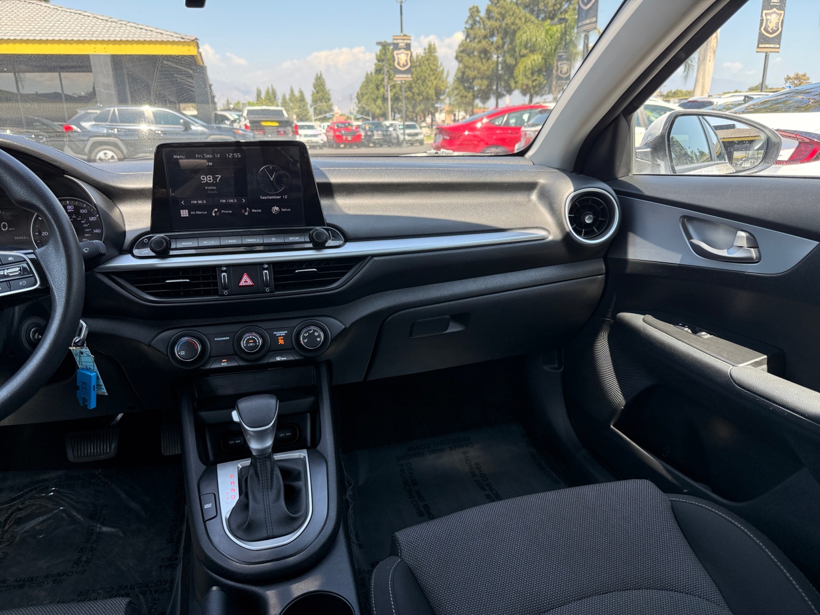 2023 Kia Forte LX photo 23